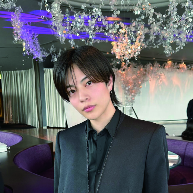 KAMISMA【カミスマ】 1-color 片寄 光