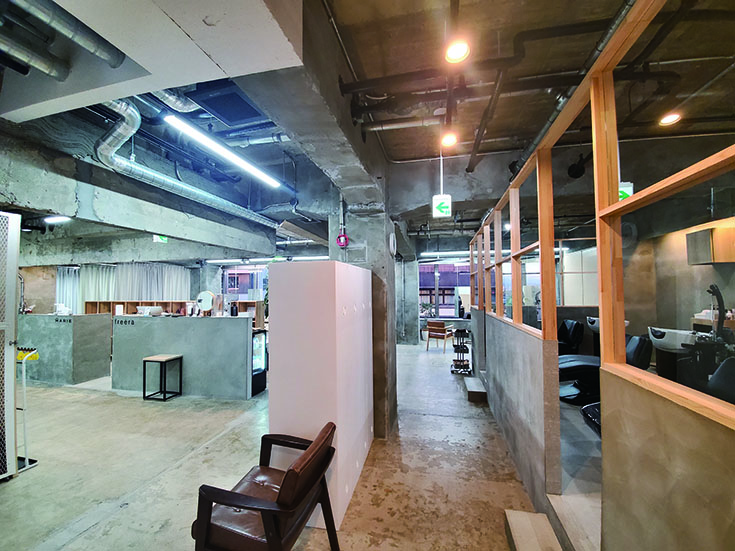 KAMISMA【カミスマ】:freera 京都河原町三条店